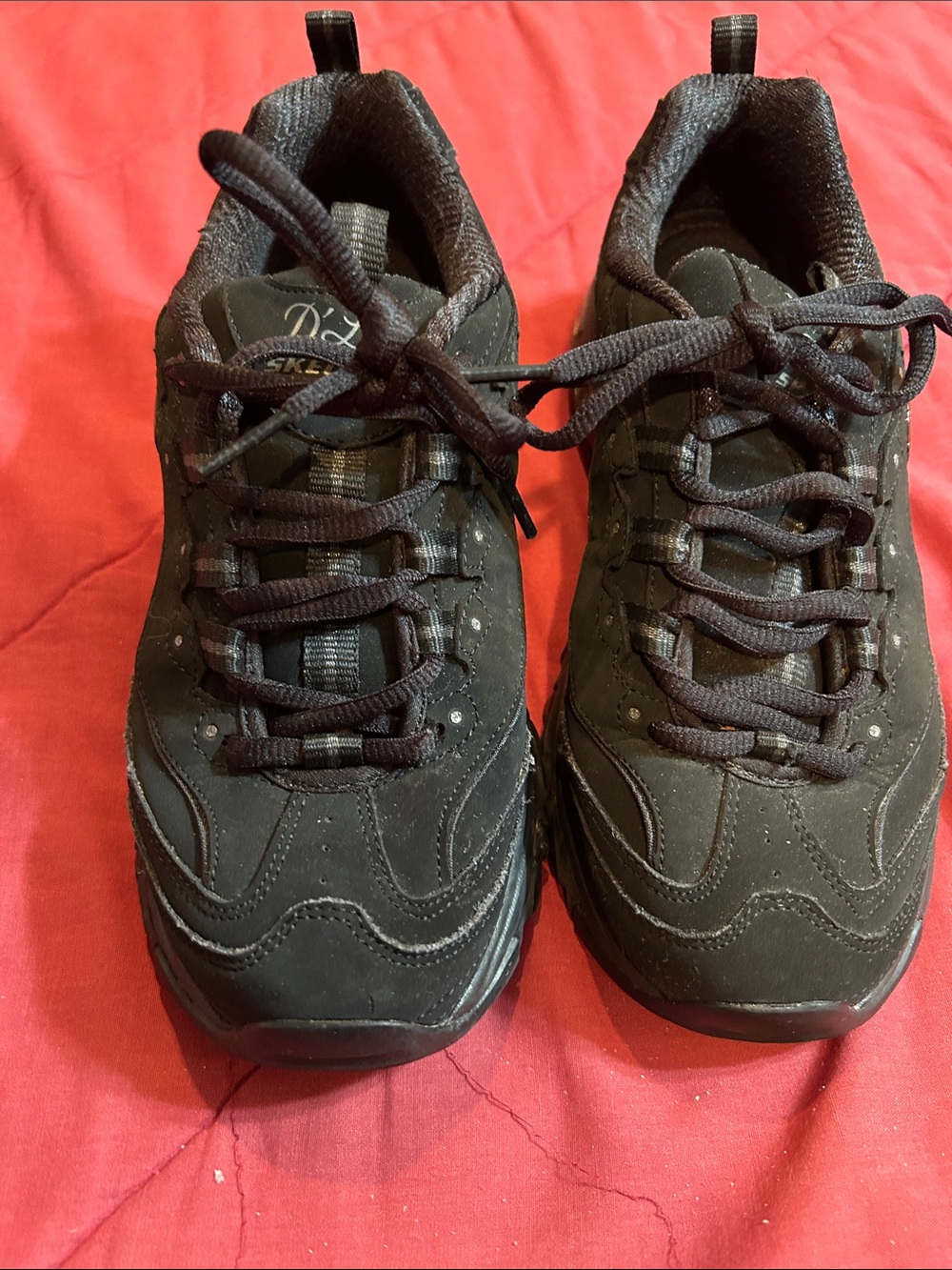Skechers sz 8 Women's Black Lace-Up Air Cooled Memory Foam Sneakers